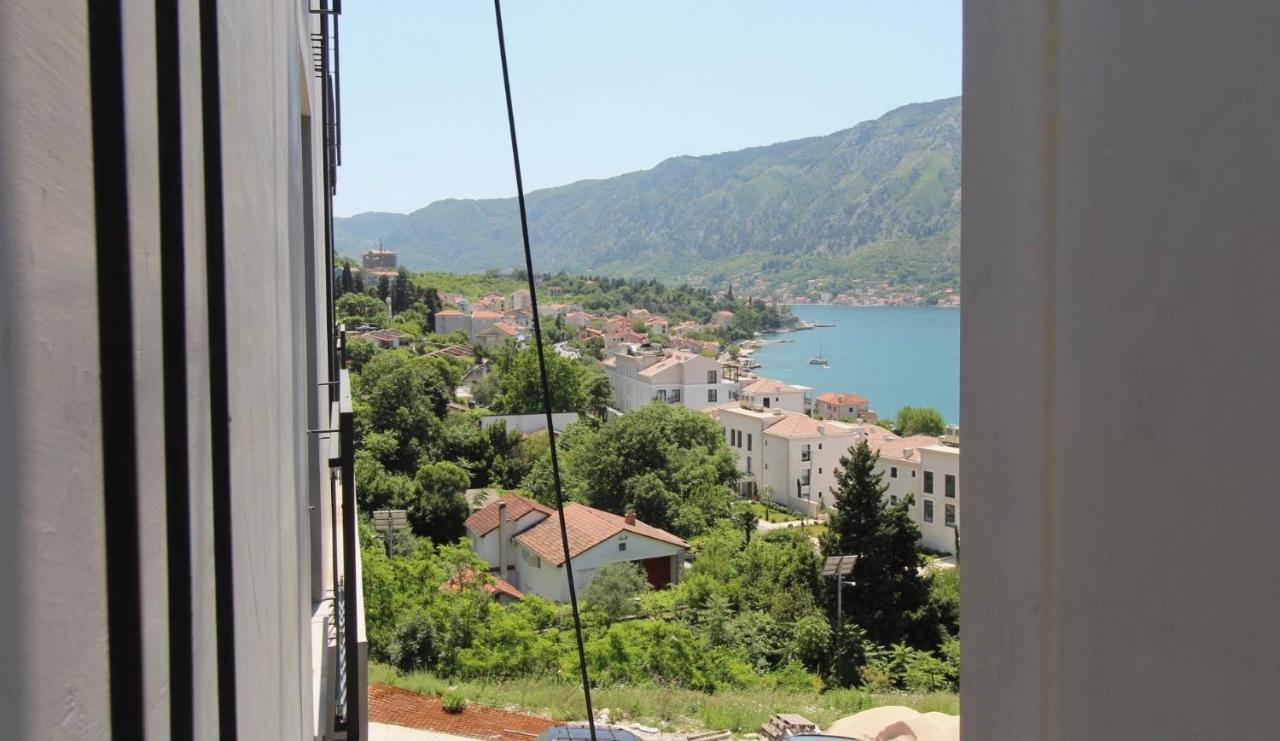 2Bd New Dobrota Apt With Bay Views Kotor Exterior photo